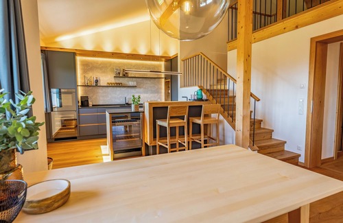 Chieming Apartment | "Graf Chiemo Suites" luyury living direkt am Chiemsee mit privatem Seezugang!