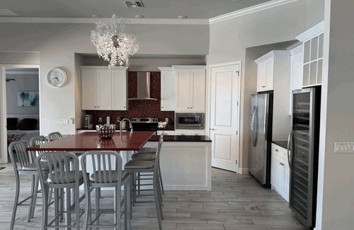 Caloosahatchee Villa | Grand 2-Story Cape Coral Riverfront Villa - Riverhouse Princess