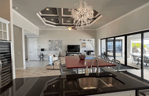 Caloosahatchee Villa | Grand 2-Story Cape Coral Riverfront Villa - Riverhouse Princess