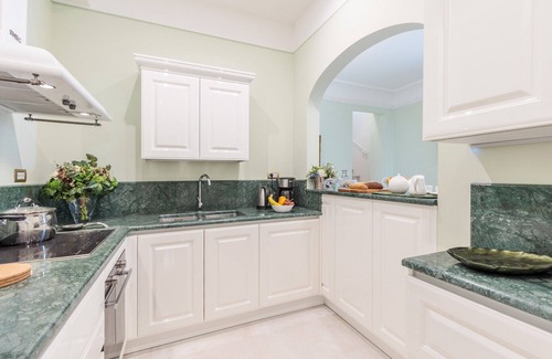 Lucca Historical Center Apartment | Grand 3 bedrooms Apartment with elevator inside the walls of Lucca