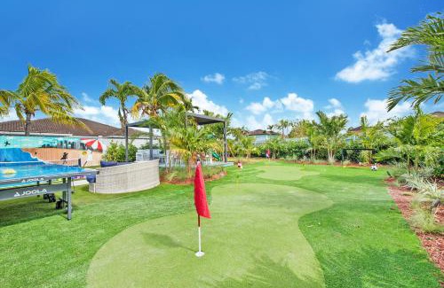 Richmond West House | Grand 6BR Escape Resort Pool, Beach & Mini Golf L09