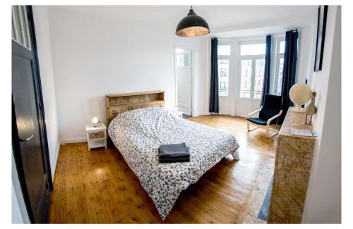 Lille Centre Ville Apartment | Grand appart 85m2 de standing, hyper centre/gare