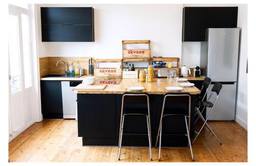 Lille Centre Ville Apartment | Grand appart 85m2 de standing, hyper centre/gare
