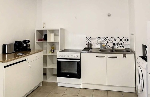 Sarcelles Apartment | Grand Appart spacieux terrasse parking 2pers wifi