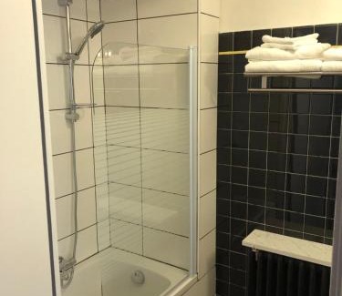 Lourdes Apartment | Grand appartement de standing "Rêve du Soir" de 170 m2 350 m de la gare