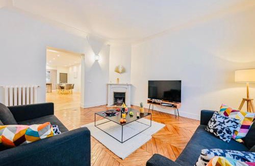 Auteuil Apartment | Grand appartement Parc des princes Paris 16