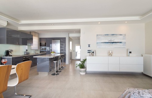 Lakithra Villa | GRAND AZZURRO IS AN INCREDIBLE EXCLUSIVE RESIDENCE WITH TRULY BREATHTAKING VIEWS