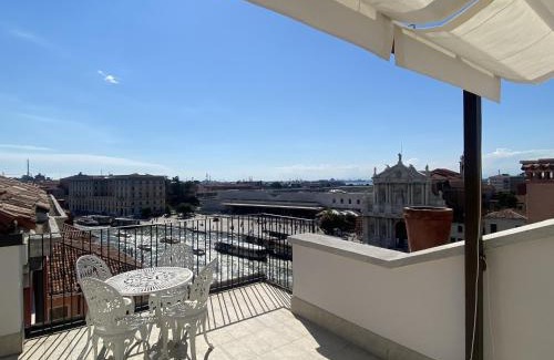 Santa Croce Apartment | Grand Canal Terrace Palace
