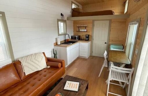 Valle House | Grand Canyon Hideaway Tiny home