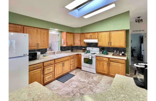 Valle House | Grand Canyon Ranch near South Rim with FREE EV-charging