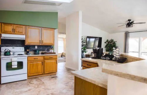 Valle House | Grand Canyon Ranch near South Rim with FREE EV-charging