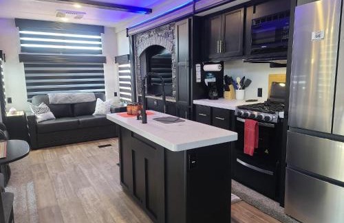 Williams Hotel | Grand Canyon RV Glamping