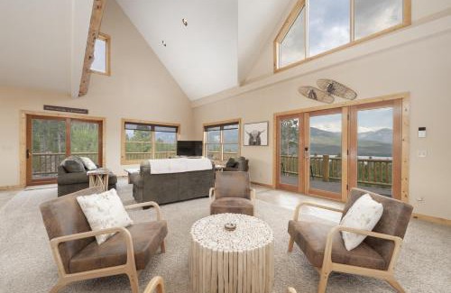 Grand Lake House | Grand Chalet at Grand Lake cabin