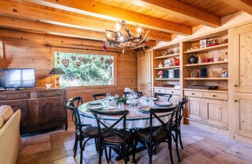 Morzine Ski Chalet | Grand chalet de charme pour 14 pers. à 500m des télécabines, avec ascenseur et Wi-Fi - FR-1-754-8