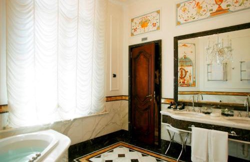 Historic Center Hotel | Grand Hotel Majestic gia' Baglioni
