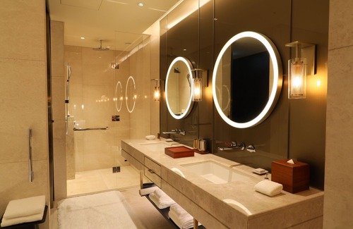 Downtown Hotel | Grand Hyatt Jeju