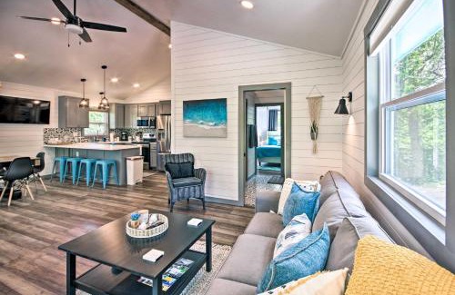 Eucha House | Grand Lake Cottage with Hot Tub in Eucha