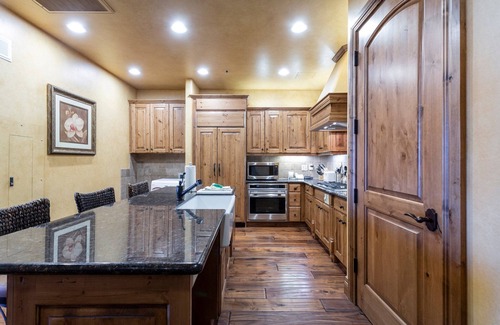 Empire Pass Condo | Grand Lodge at Deer Valley Resort - Studio #205 - Ski-in/ski-out