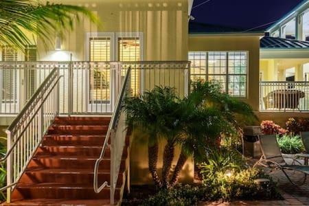 Key West House | Grand Marina Suite -Waterfront Condo