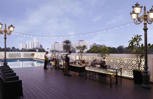 Sayajiganj Hotel | Grand Mercure Vadodara Surya Palace