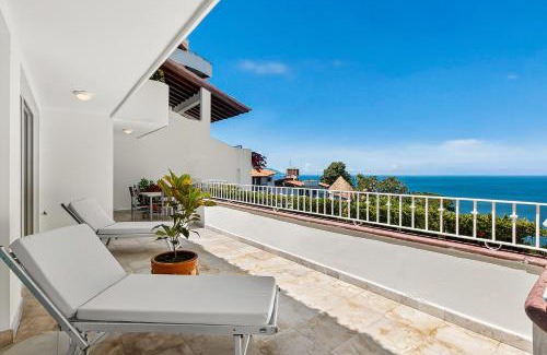 Conchas Chinas Apartment | Grand Miramar A401