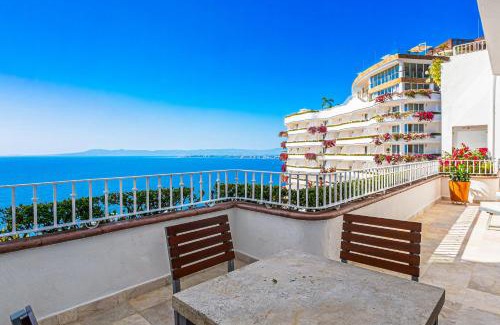 Conchas Chinas Apartment | Grand Miramar A602