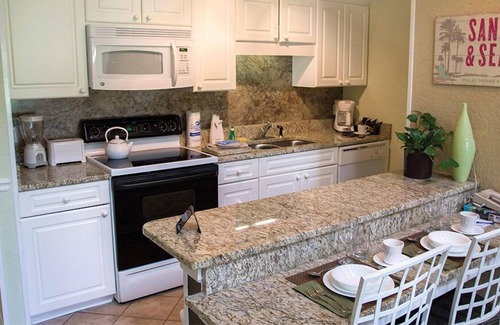 Surfside Beach Resort | Grand Palms Resort 1bdr Deluxe