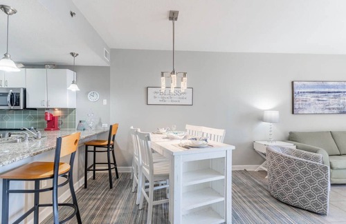 Panama City Beach Condo | Grand Panama Beach Resort End of Summer discount Rates 06/09-08/28/2024