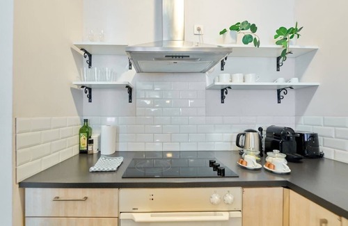 Lower Town Apartment | Grand Place Central Gem 4