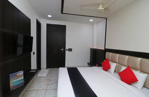 Taj Ganj Apartment | Grand Sparrow Inn Hotel, Agra