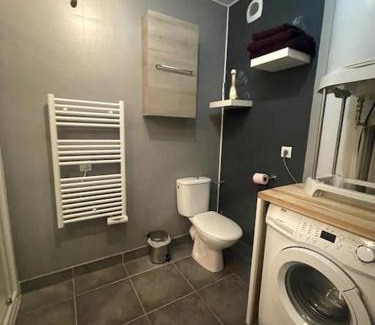 La Bouverie Apartment | Grand studio avec coin nuit, proche mer et montagnes