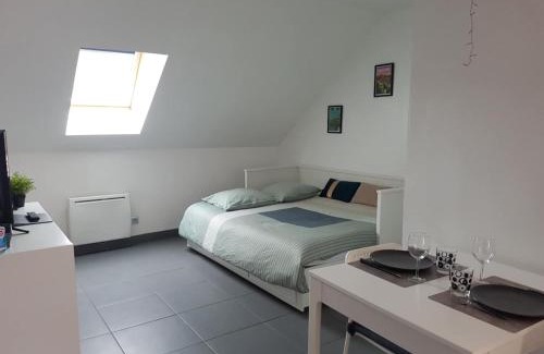 Sancerre Apartment | Grand studio centre historique Sancerre