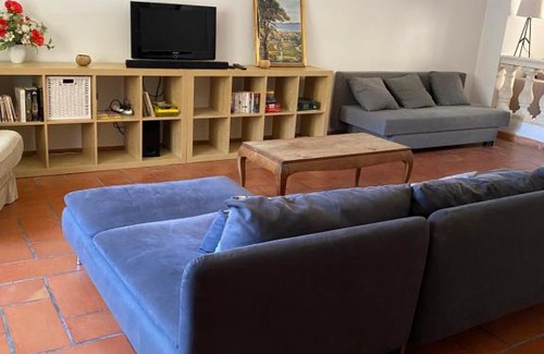 La Londe-les-Maures Apartment | Grand T2 centre ville La Londe