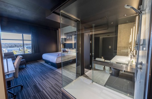 L'Ancienne-Lorette Hotel | Grand Times Hotel Quebec City Airport