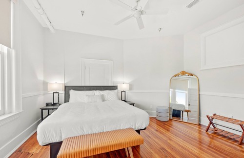 Valdosta House | Grand Tour at The Mckey