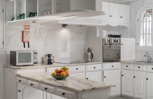 Santa Maria Maior Villa | Grand traditional villa in Funchal | BelleVeva