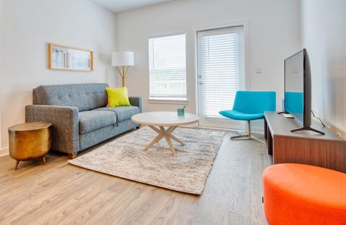 Gainesville Apartment | Grand Two Bedroom Two Bathroom Apartment with Balcony