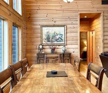 Tellico Plains House | Grand View Home with 360 Degree Mountain View