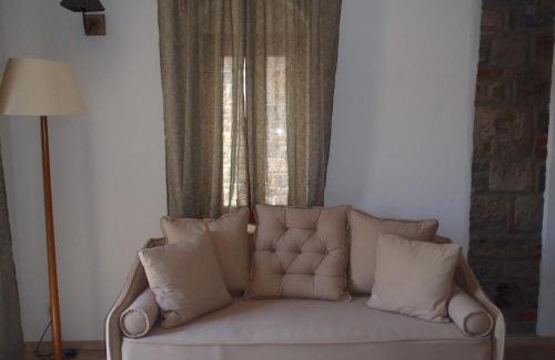 Mithimna House | Grand View Kimon