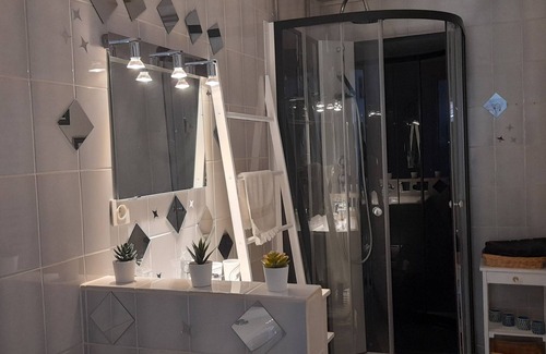 Chissey-sur-Loue Bed & Breakfast | Grande Chambre D'hôte Avec Coin Cuisine. Idéal Pour Couple Avec Enfants