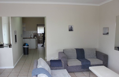 Fresnaye Bed & Breakfast | Grande Kloof Apartment Sea and mountain view