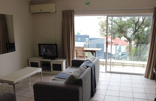 Fresnaye Bed & Breakfast | Grande Kloof Apartment Sea and mountain view