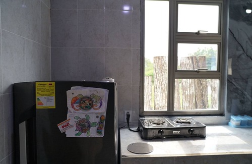 Tolu House | Grande Tiny House con Bañera, Agua Caliente, Lavadora/Secadora, y Cama King.