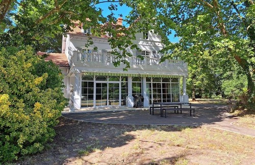 Saint-Julien-en-Born Villa | Grandiflora