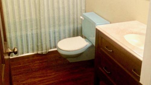 Mendenhaven Apartment | Grandma's Private Room and Bath - DISCOUNTS ON TOURS