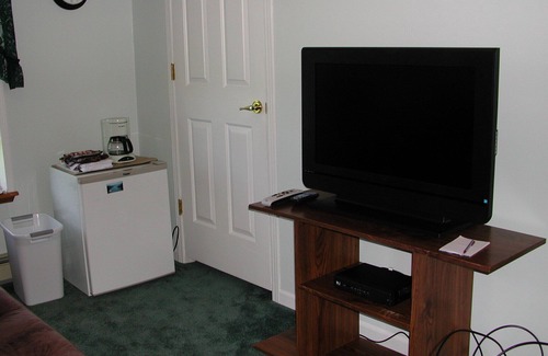 Cooperstown House | Grandview Private 2 room suite, 5 minutes to Dreams Park, close to town