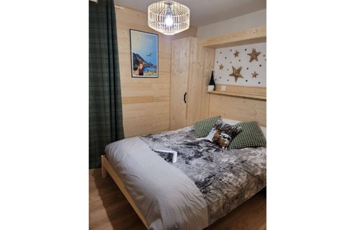 Saint-Etienne-de-Tinee House | Grange Moderne et Chaleureuse Avec Terrasse 6 Pers