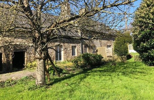 Sartilly-Baie-Bocage House | Granite farmhouse between sea and bocage