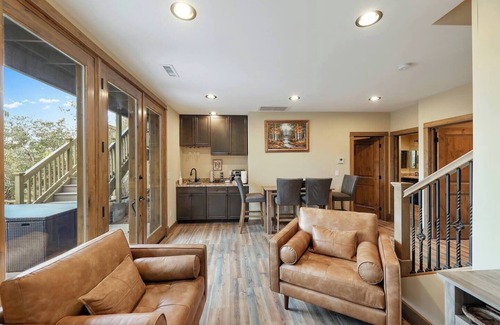 Prescott House | Granite Pines Chalet