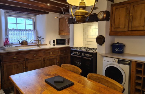 Grasmere Cottage | GRASMERE, Hollens Farm Cottage sleeps 4, close to village, parking & WiFi.